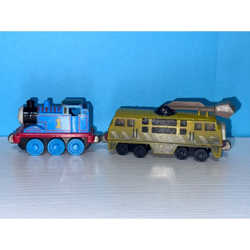 Thomas & Friends Take-n-Play Thomas and Diesel 10 Die-Cast Metal Train Lot